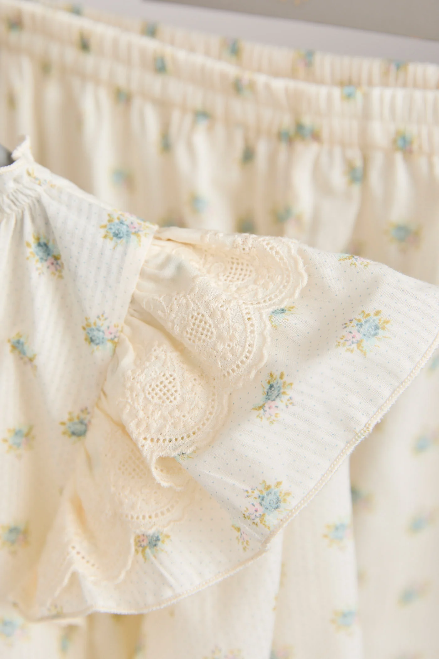Bluebell Whisper Pyjamas - Spring Flowers - Image 3