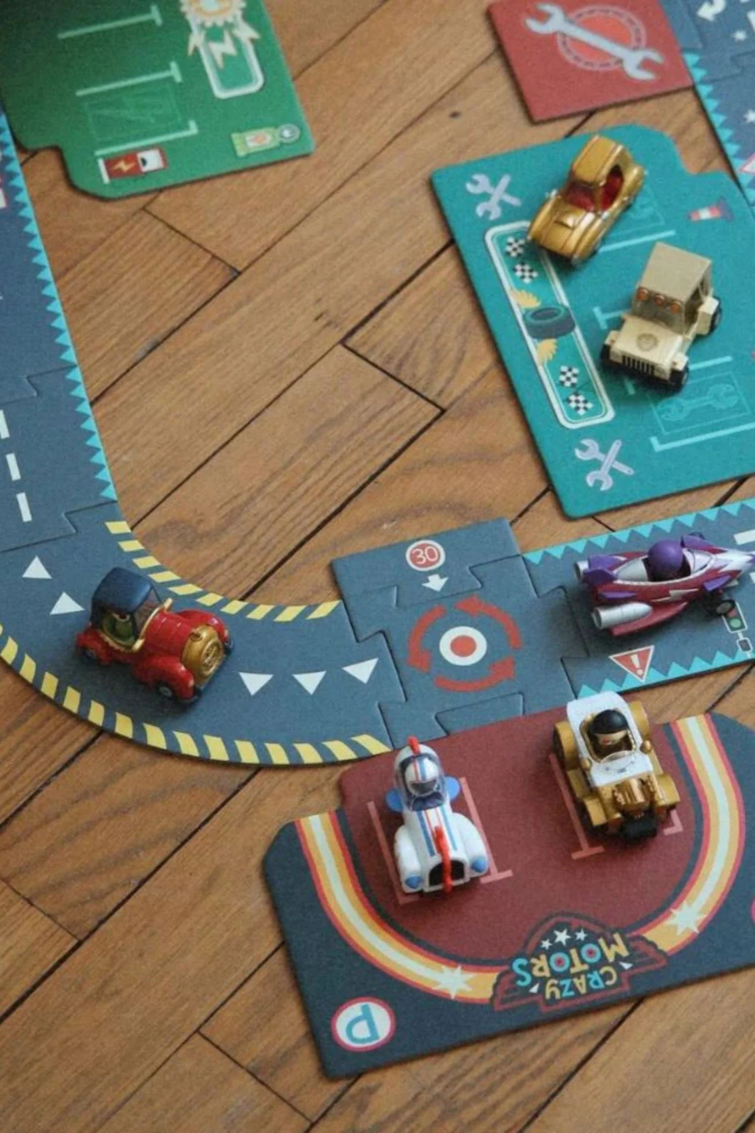 Djeco - Crazy Motors - City Circuit -24 PCS Giant Puzzle - Image 2