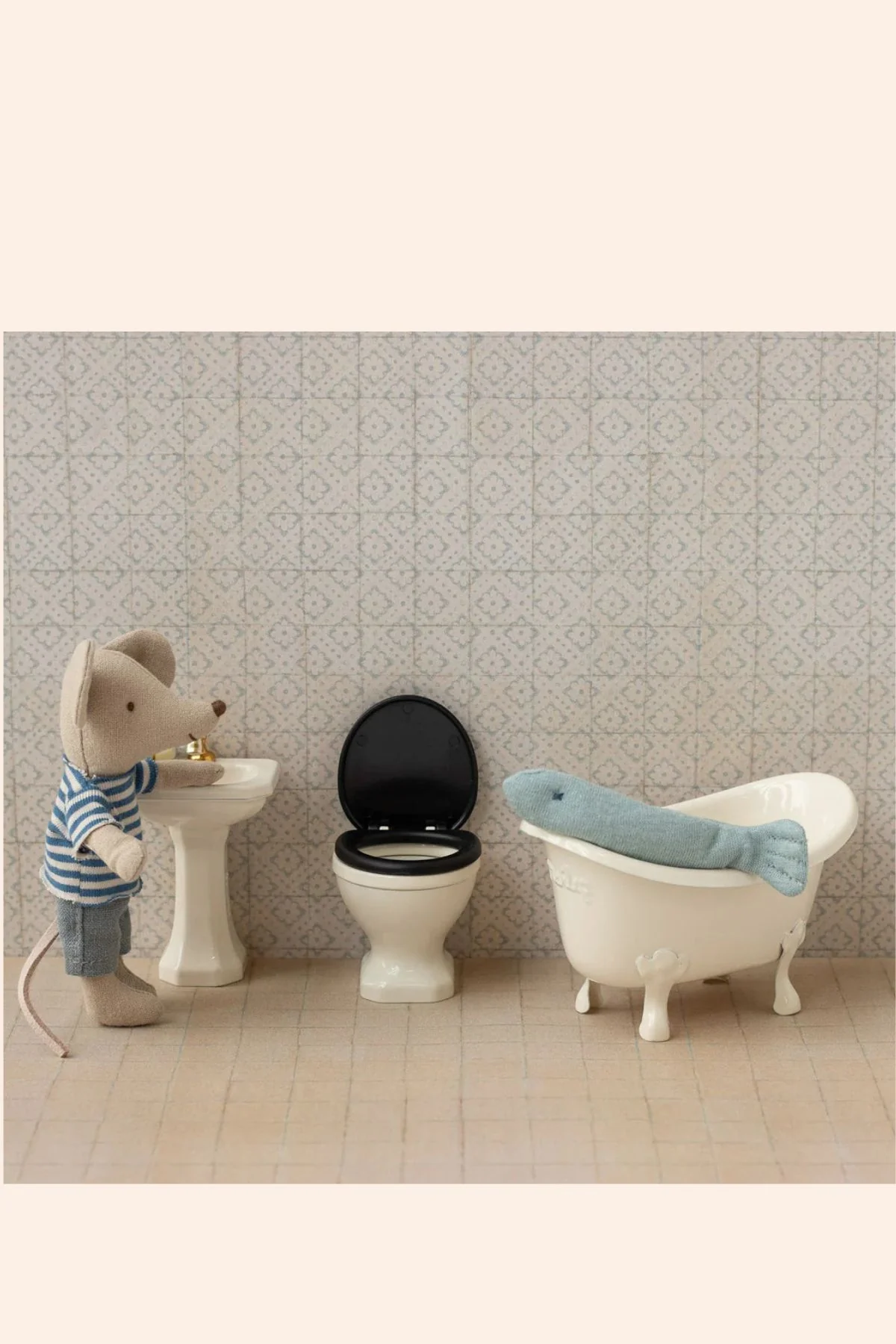 Maileg - Fishing set, Mouse - Image 2
