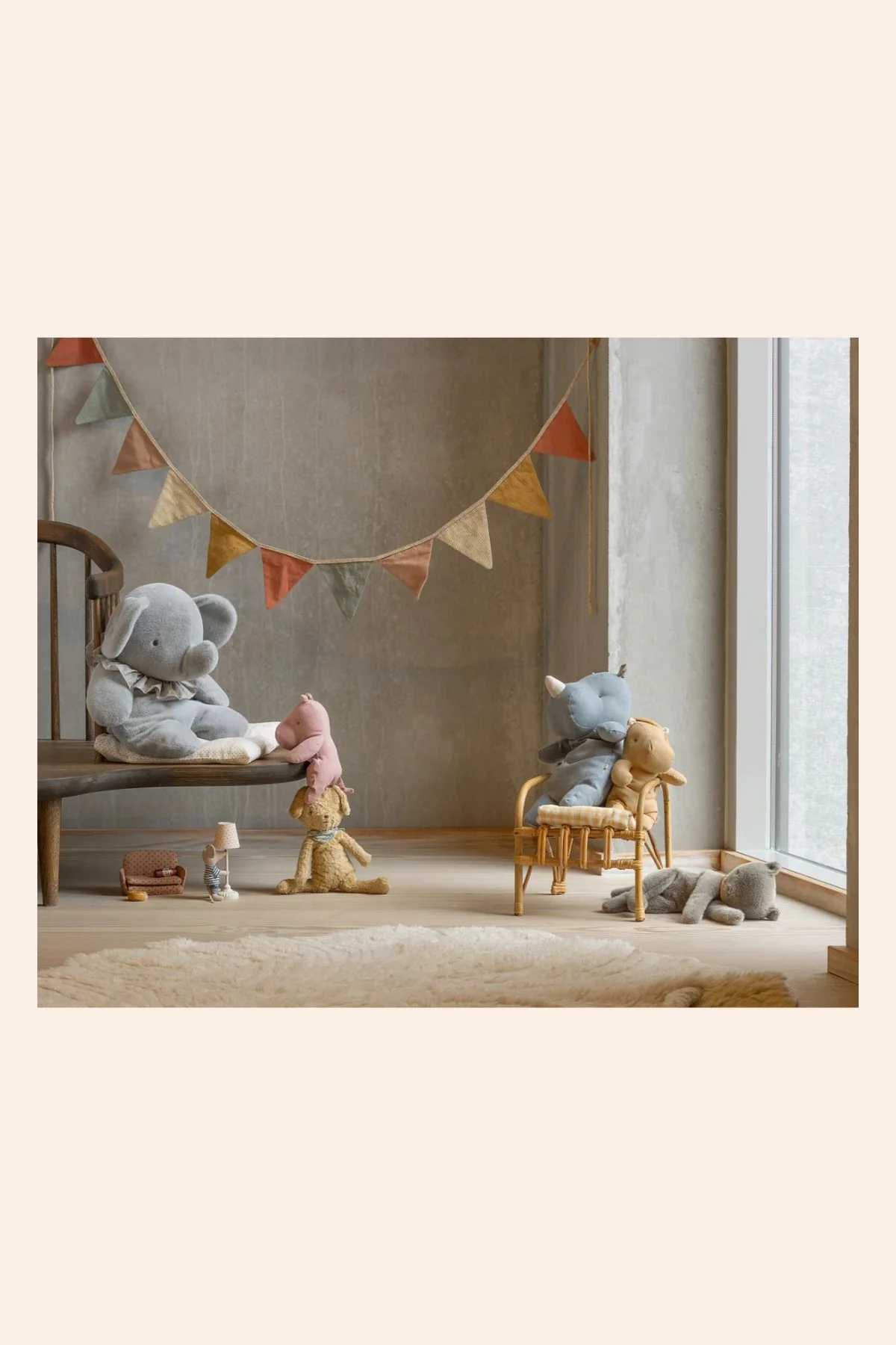 Maileg - Sleeping Kitten plush - Medium - Grey - Image 2