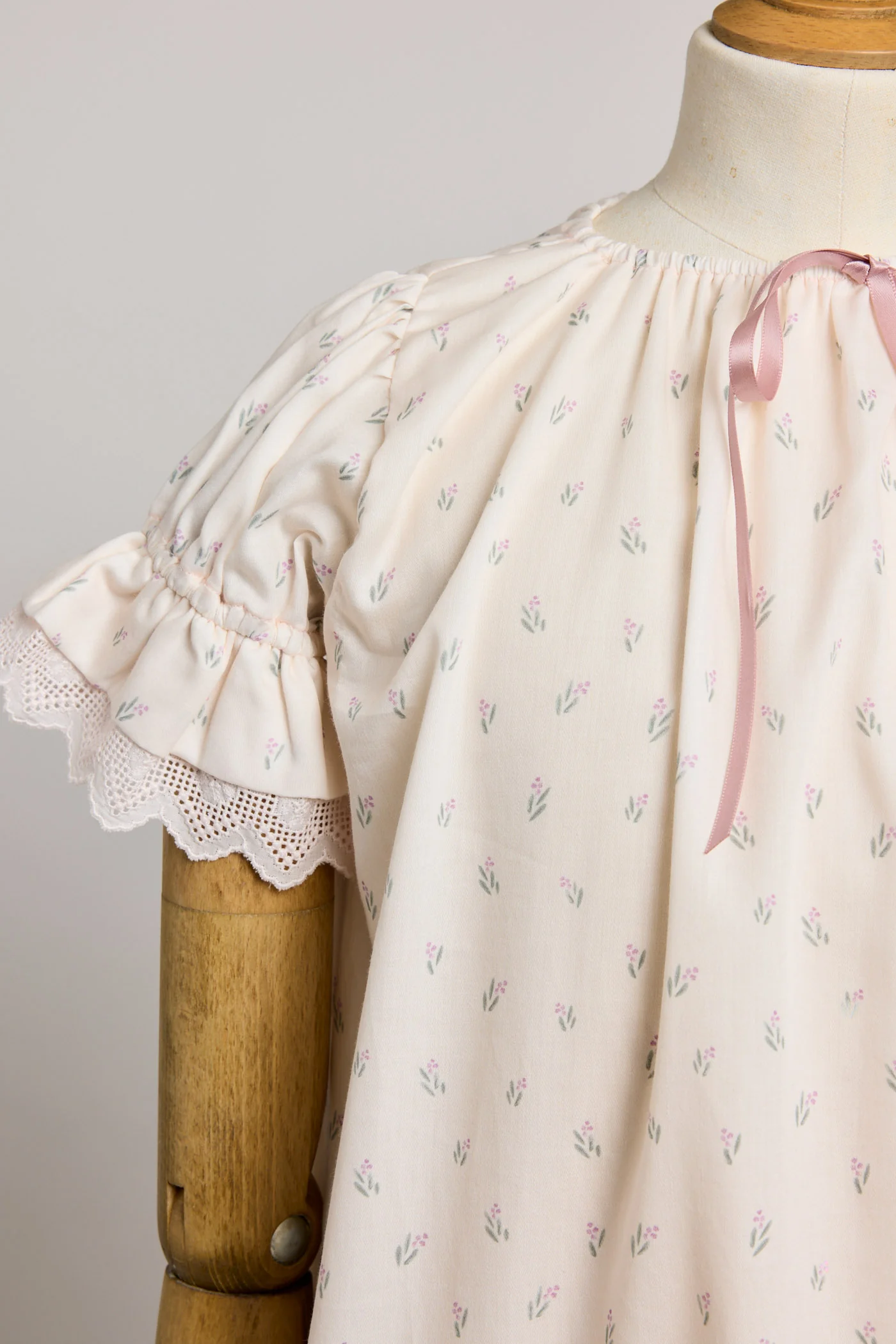 Moon Night Dress In Beige Pink Flower - Image 3