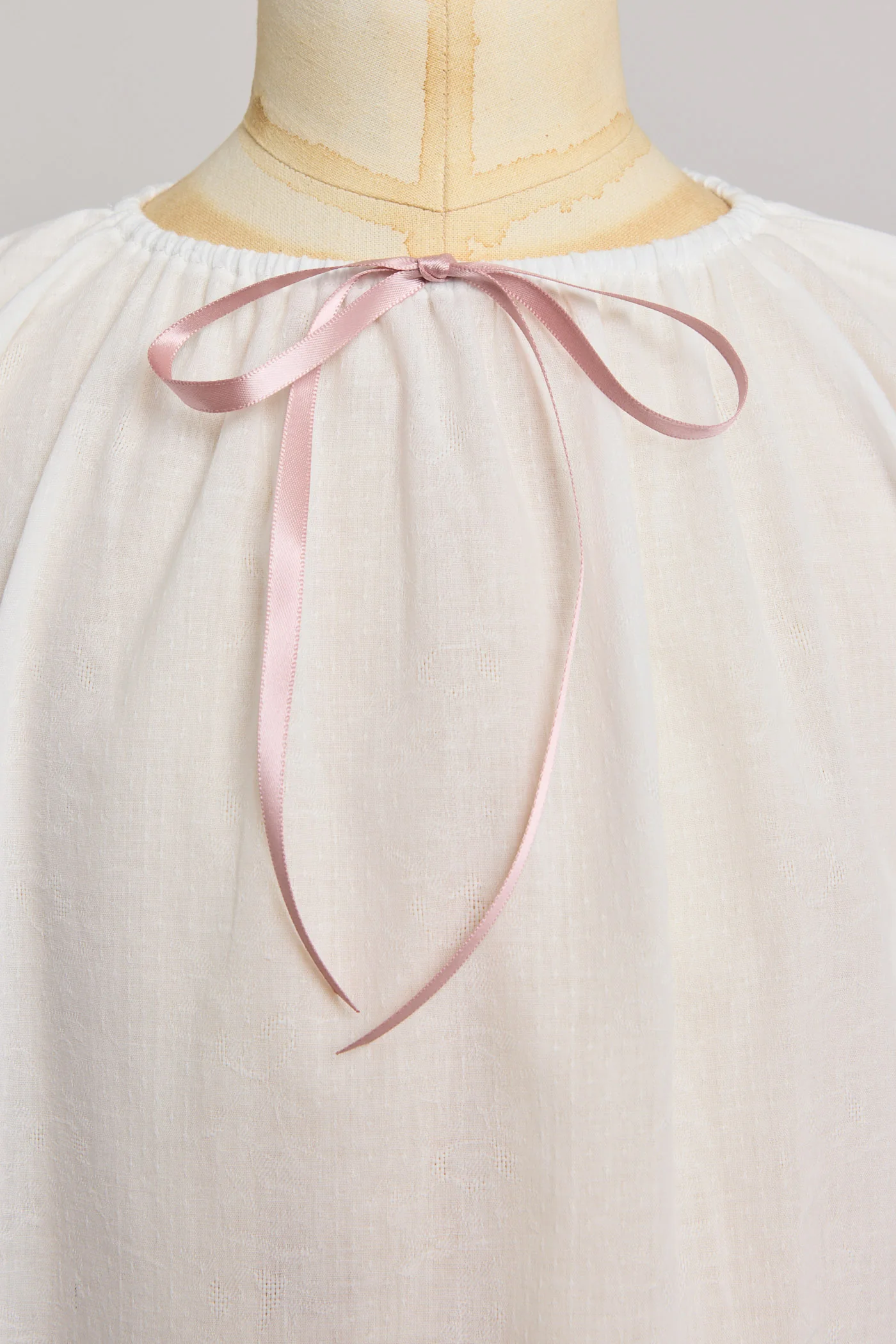 Moon Night Dress In White Jacquard - Image 3