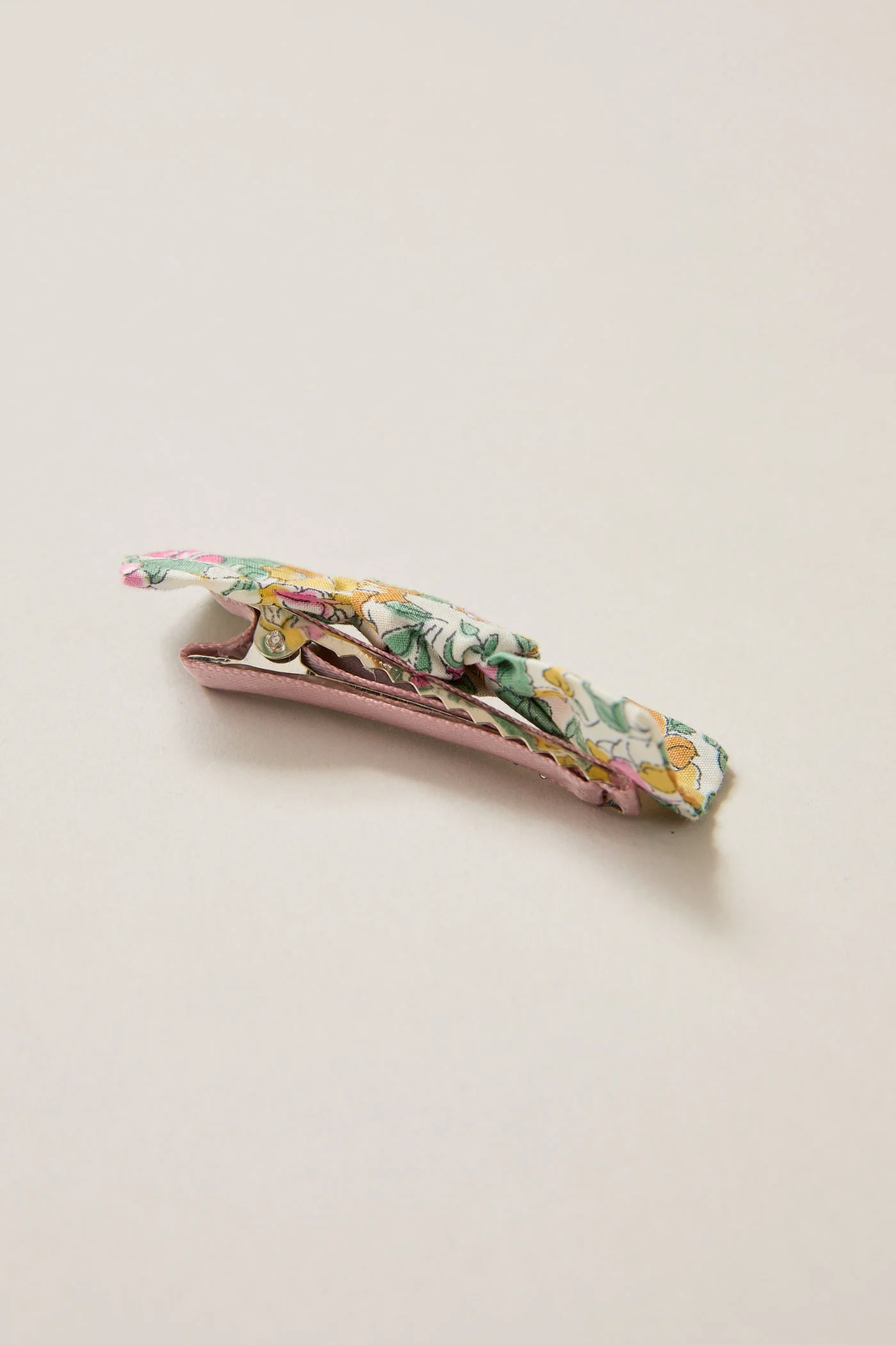 Multi - Coloured Hair clips - Image 17
