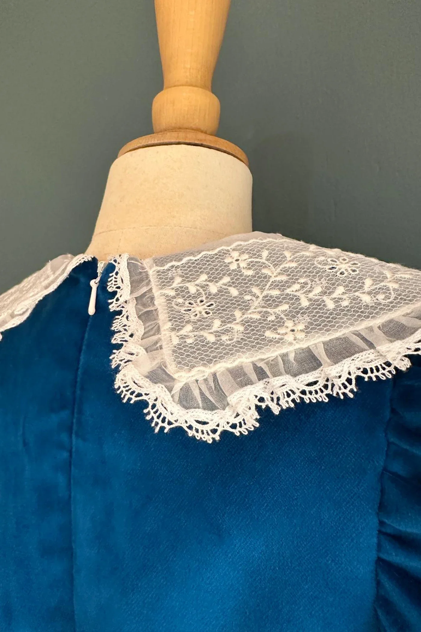 Ginger Queen Dress in Azure Velvet - Image 6